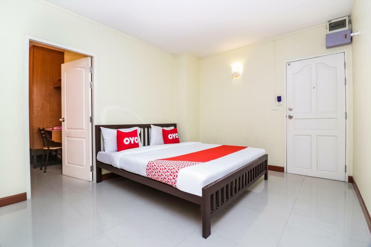 Oyo 237 Thitikorn Grandview Hotell Ban Pak Khlong Si Exteriör bild