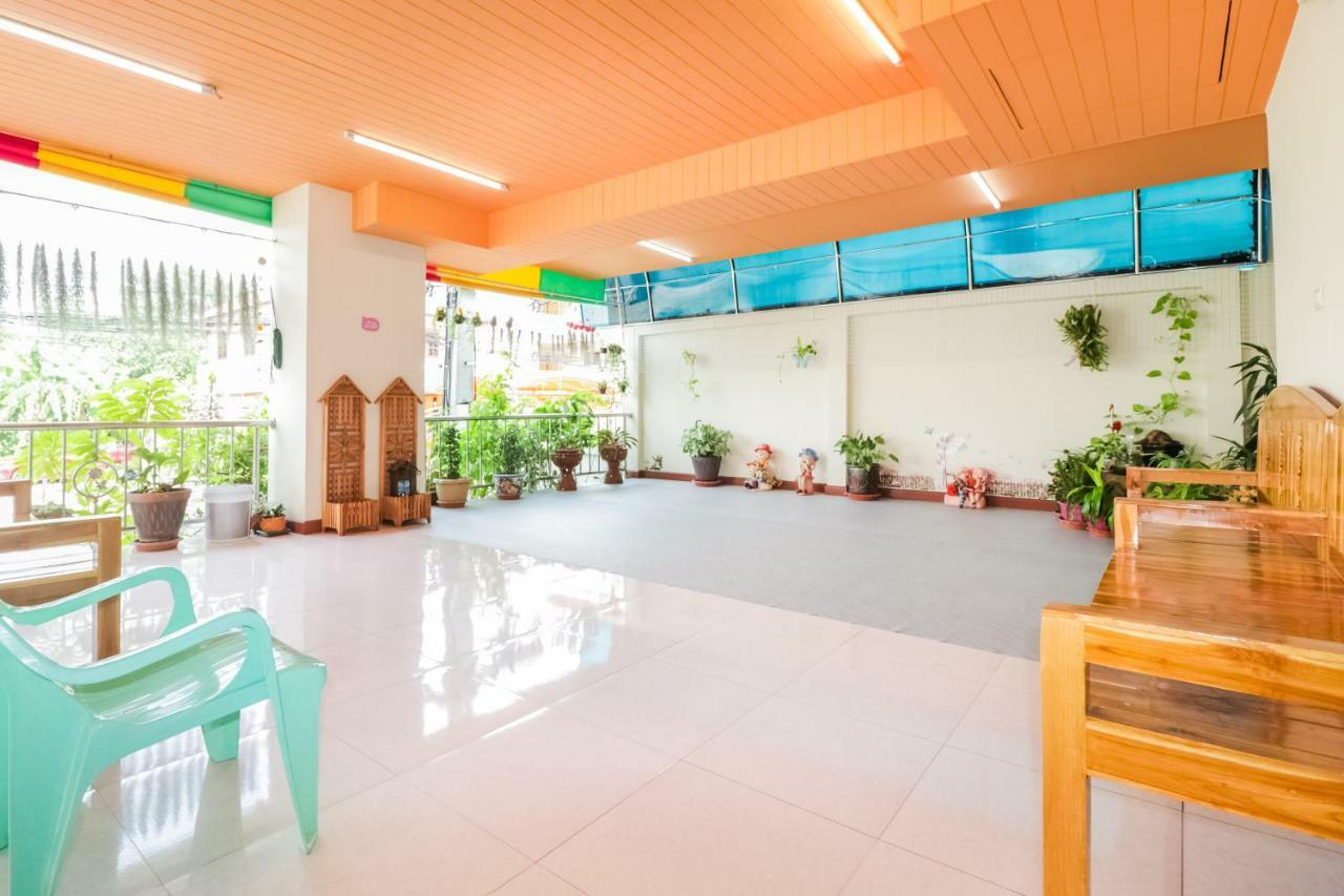 Oyo 237 Thitikorn Grandview Hotell Ban Pak Khlong Si Exteriör bild